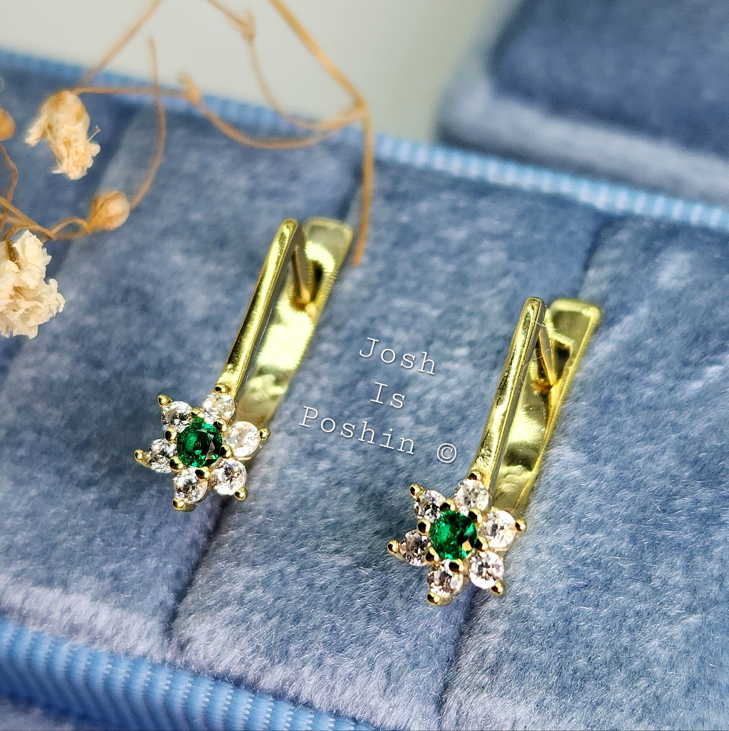 Flower Shape Latch Back Emerald Diamond Earrings In Sterling Silver